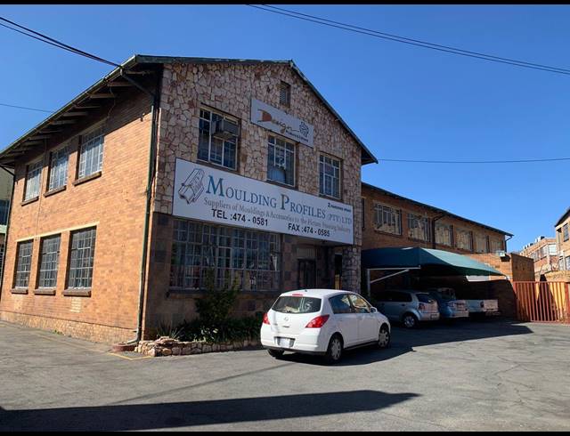 5,100M² WAREHOUSE FOR SALE IN INDUSTRIA